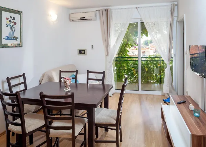 Leut 80m From The Sea * Podgora (Split-Dalmatia)