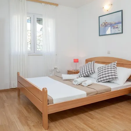 Leut 80m From The Sea * Podgora (Split-Dalmatia)