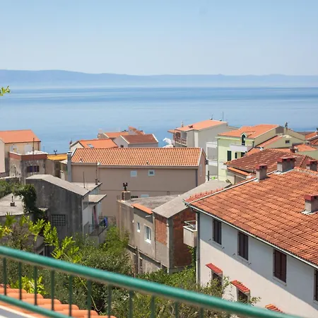 Leut 80m From The Sea Apartman *