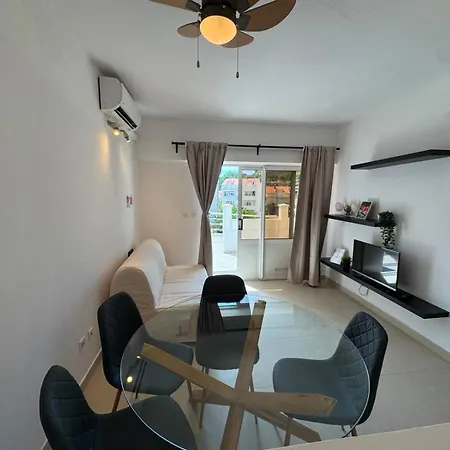 Leut 80m From The Sea *