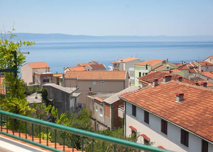 Leut 80m From The Sea Apartman *